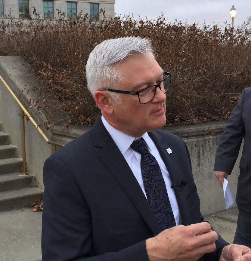 Public unions ask Iowa justices to toss collective bargaining law (copy)